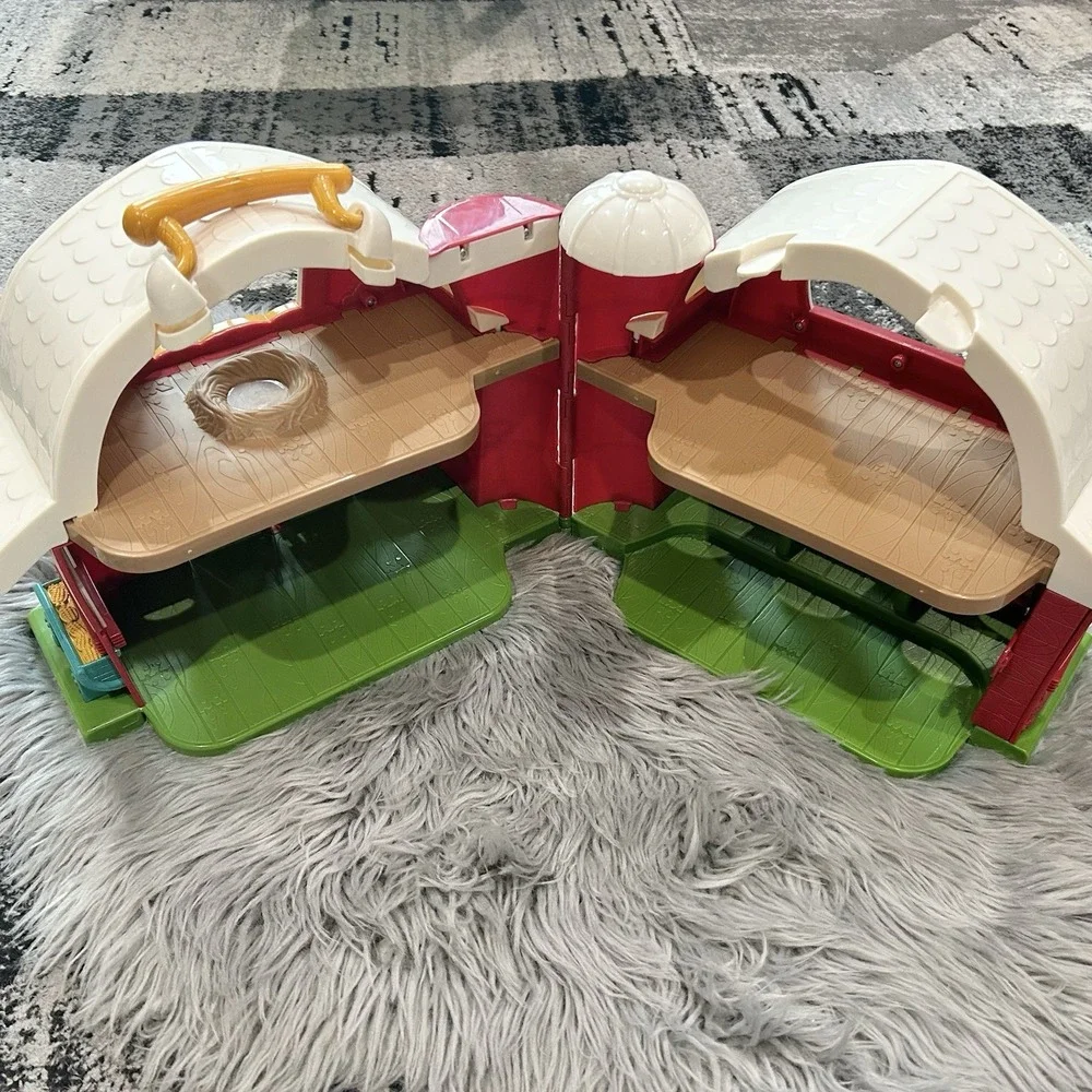 Battat Big Red Barn Animal Farm Playset Friends Folding Toy Kids